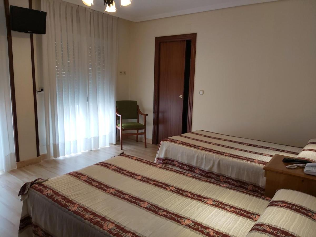 לגונה דה דוארו Hostal Virgen Del Villar מראה חיצוני תמונה